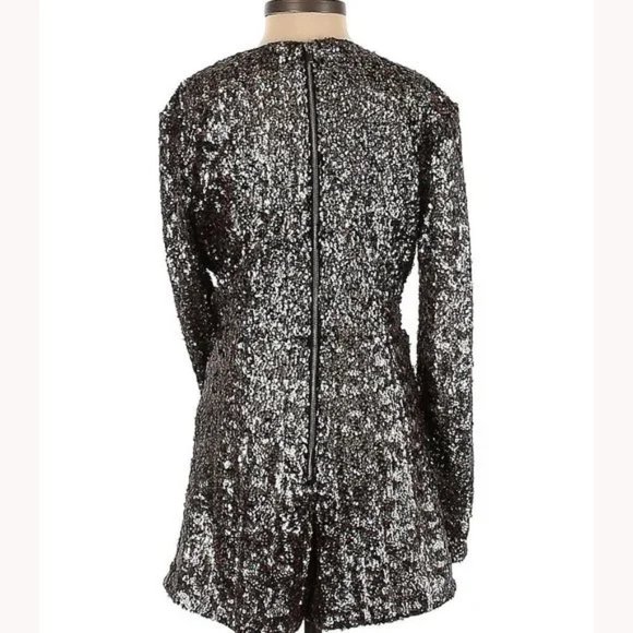 💥SHOWSTOPPER💥 SEQUIN BODYCON ROMPER in GUNMETAL & GOLD - Picture 7 of 13